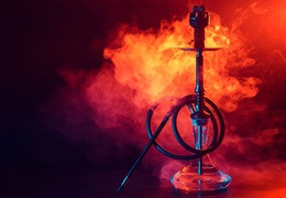 Wkłady do shishy: co daje lepszy dym – kamienie, żele, tytoń czy mieszanki ziołowe?